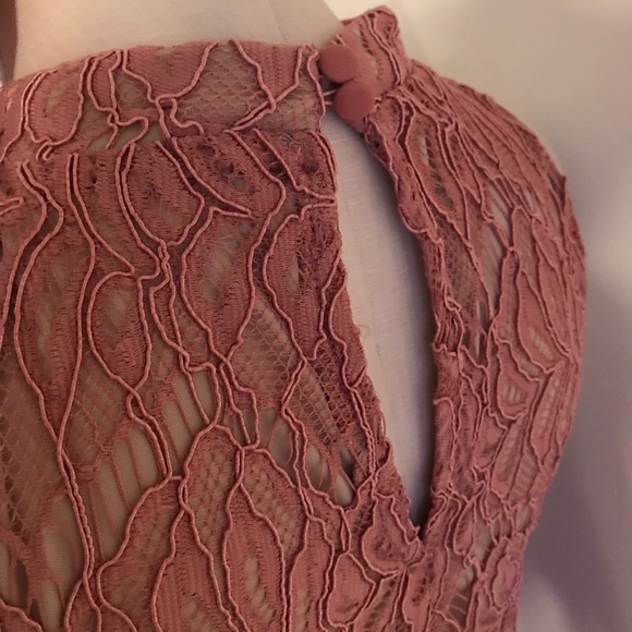 GORGEOUS LACE TOP - Picture 6 of 6